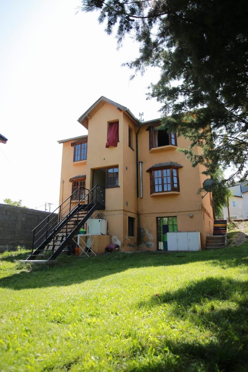 Auberge de jeunesse La Casa De Emma à Esquel Extérieur photo